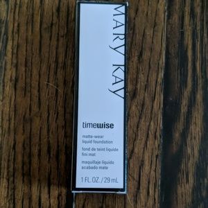 Matte Beige 8 foundation